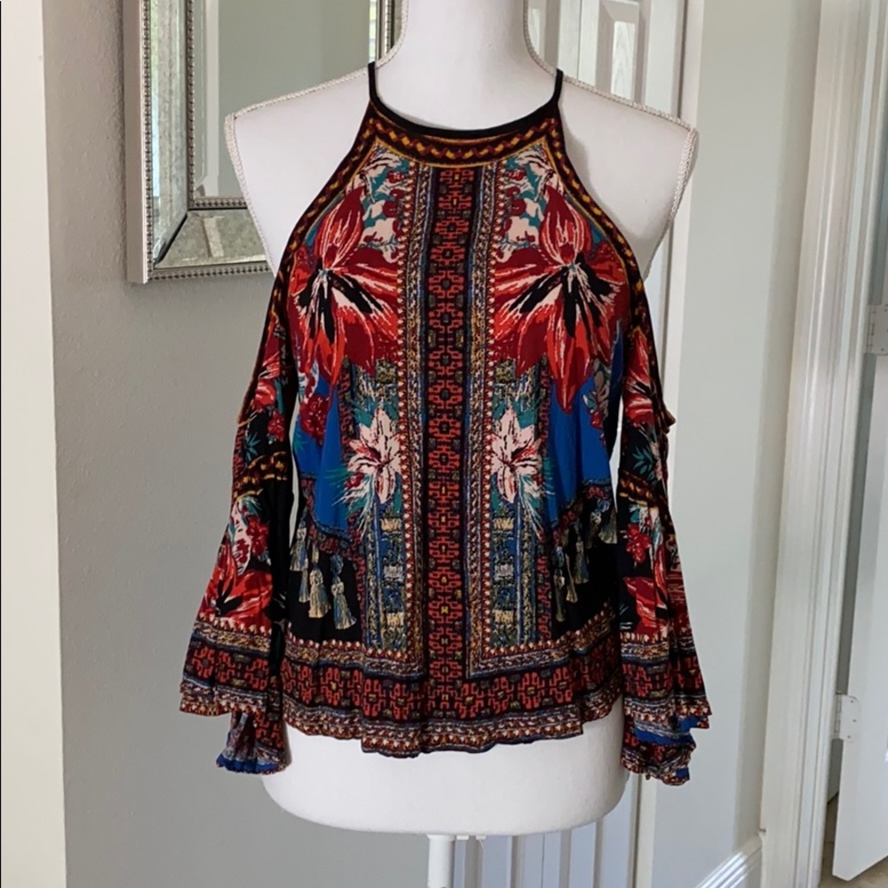 Cold shoulder top